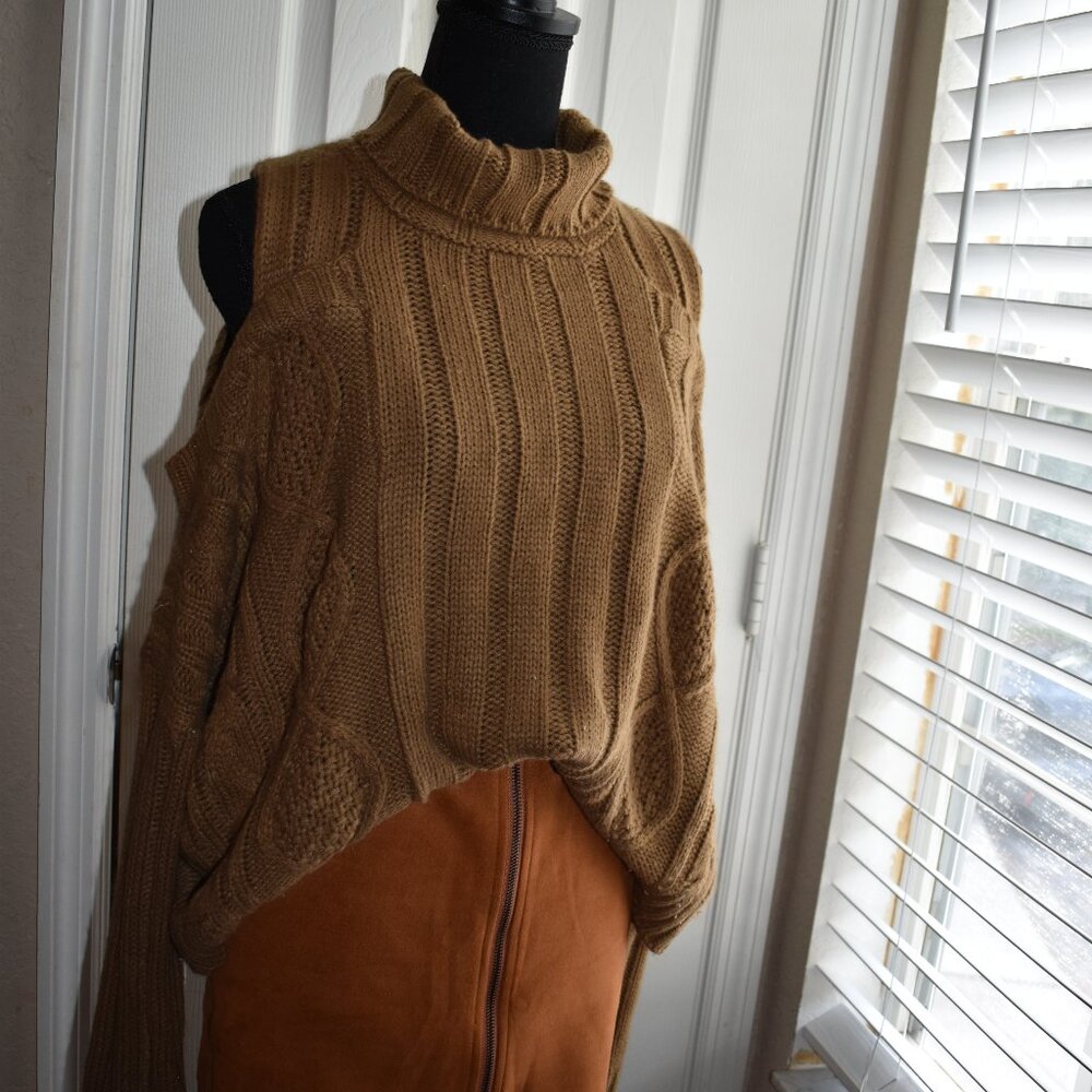 Open-shoulder turtleneck sweater